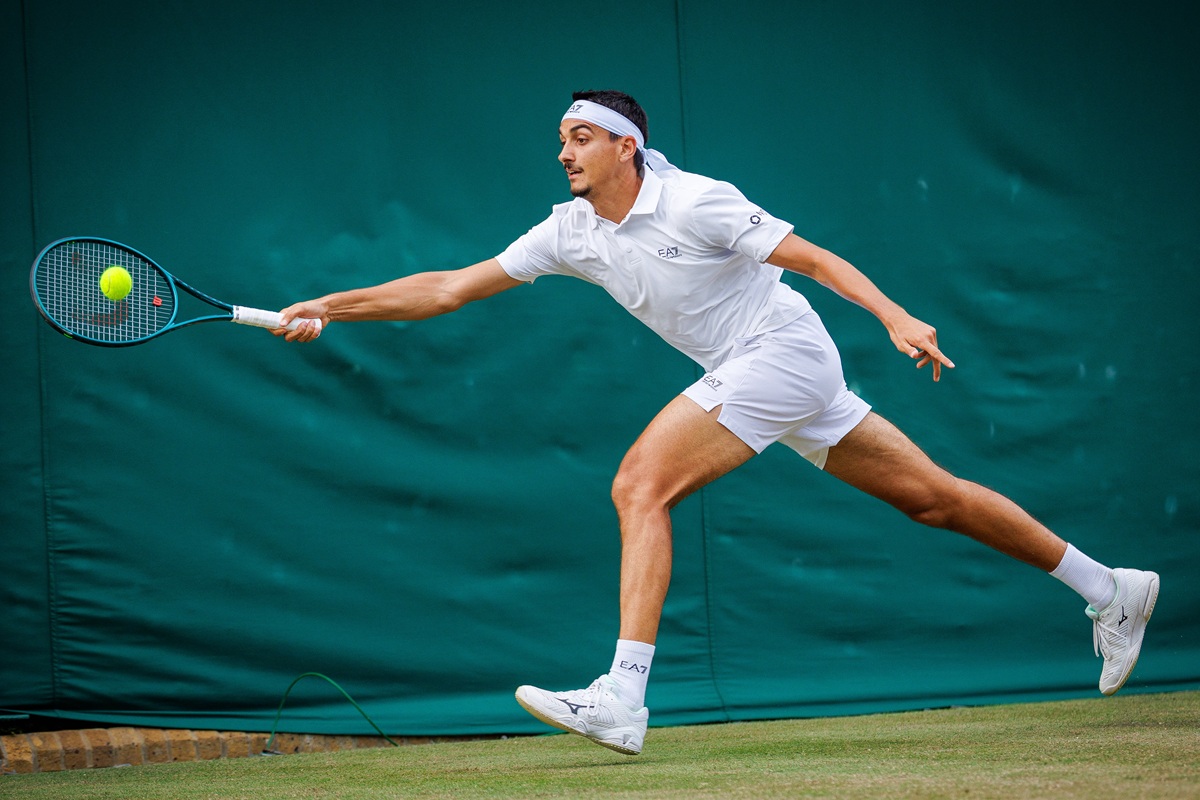 Anche Sonego agli ottavi di Wimbledon, battuto Nakashima in cinque ore