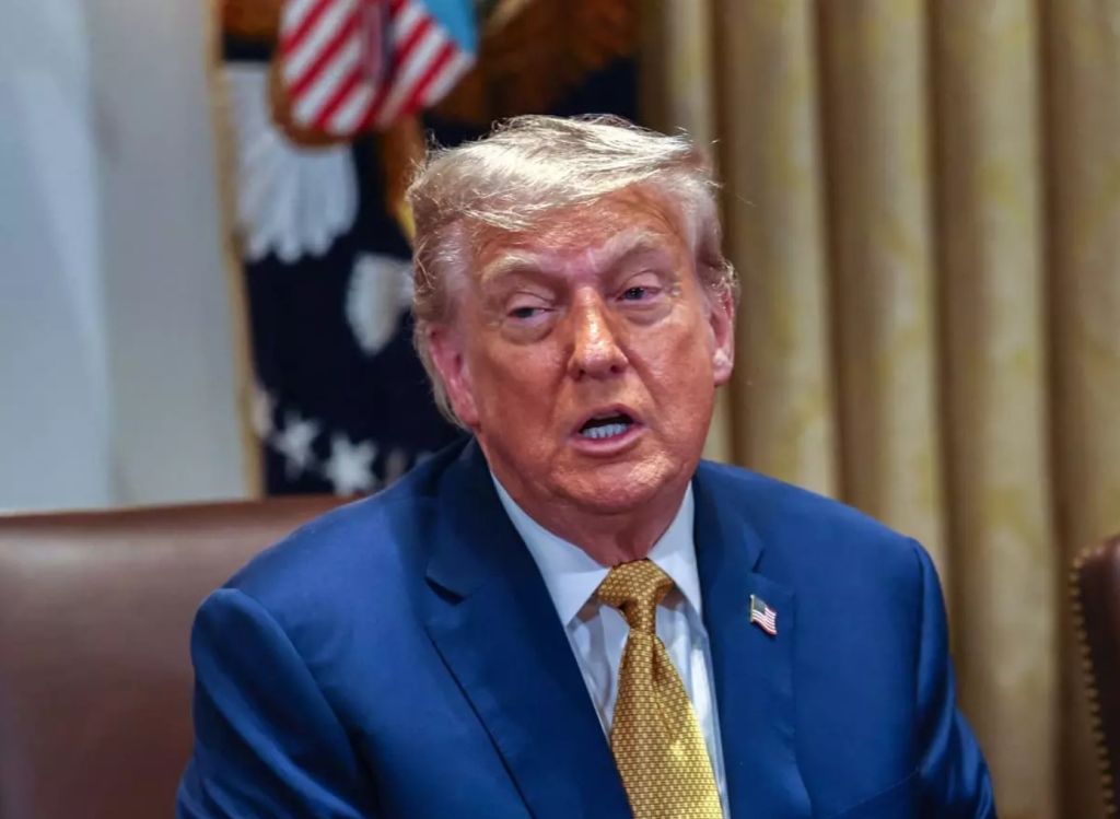 Trump invia lettera all’Ue “Dazi al 30% dal primo agosto”