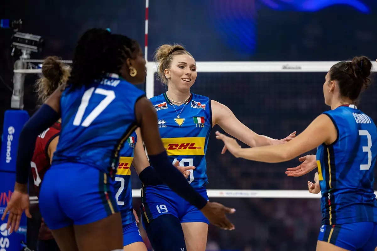 L’Italvolley travolge la Polonia, azzurre di nuovo in finale di Vnl