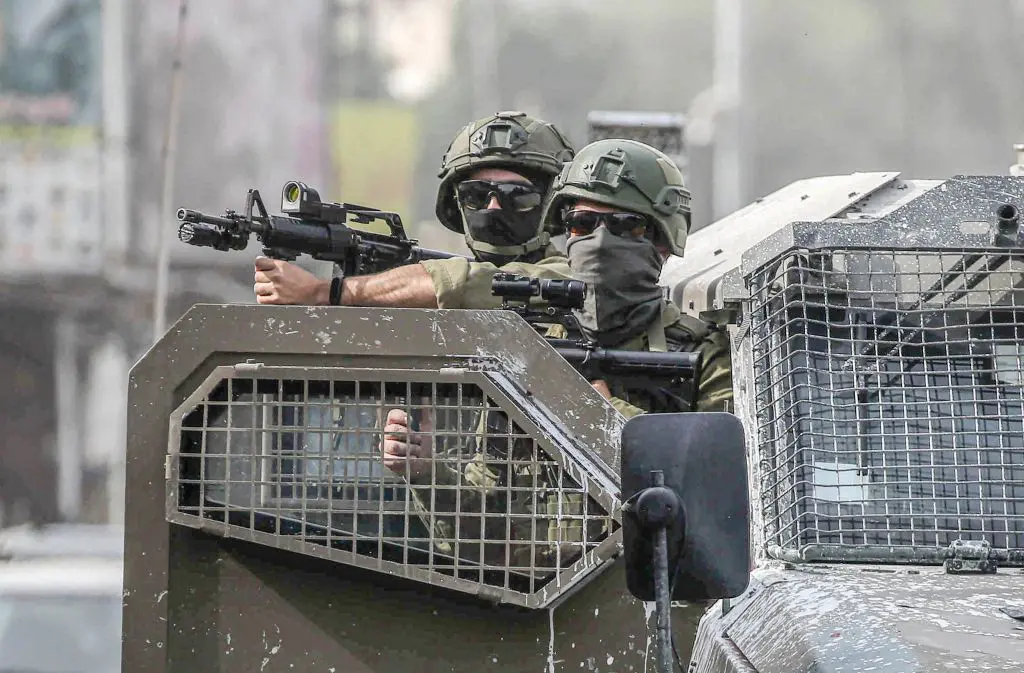 Esercito israeliano inizia la prima fase dell’invasione di Gaza City