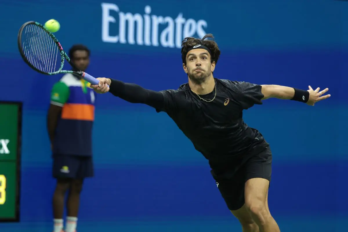 A Shanghai Musetti vince il derby con Darderi e va agli ottavi