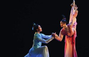La Beijing Academy Chinese Classical Dance Company martedì al Teatro Duse di Bologna