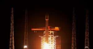 Cina, da Hainan lanciato un gruppo di satelliti Internet in orbita bassa