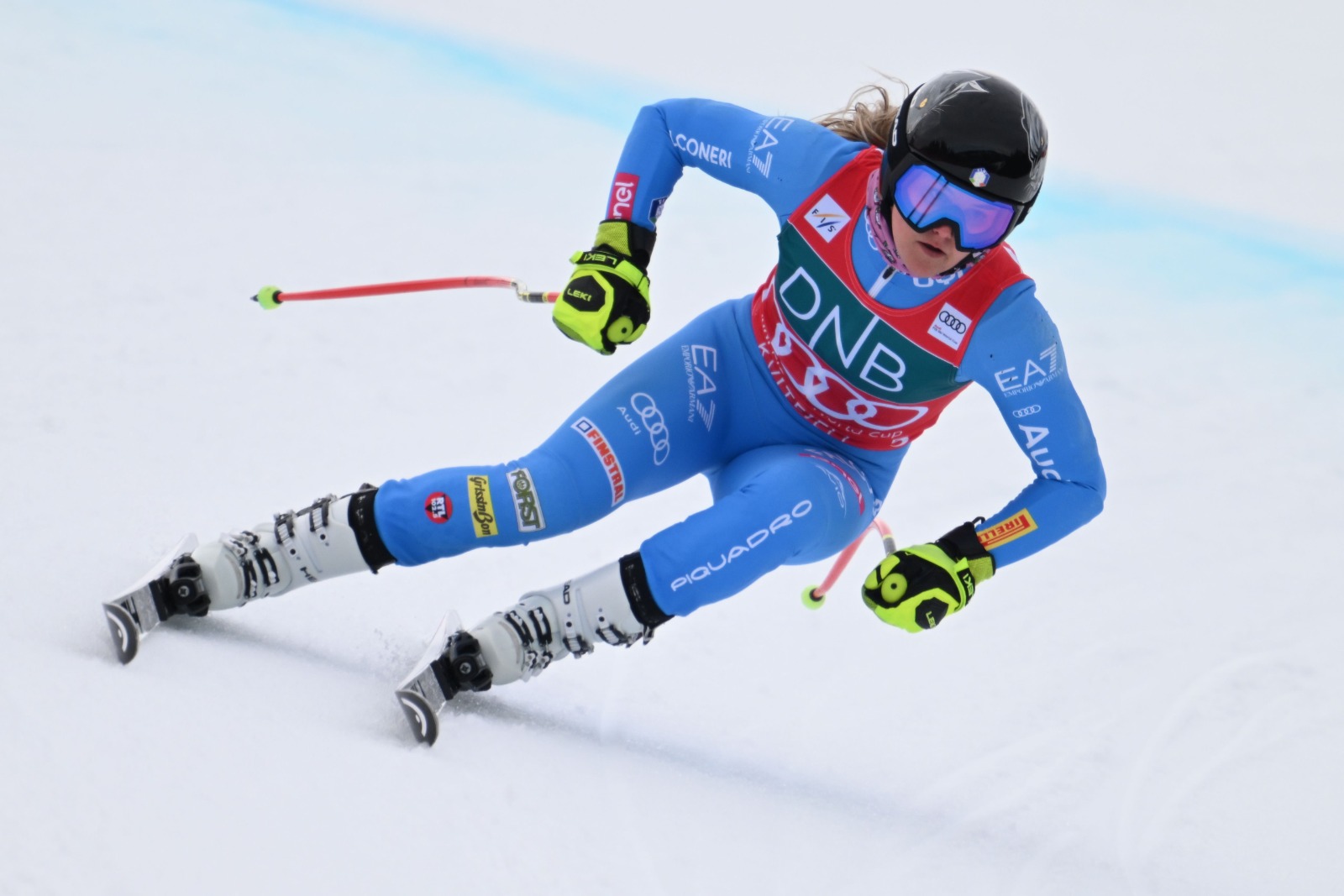 Laura Pirovano vince gara e Coppa di discesa