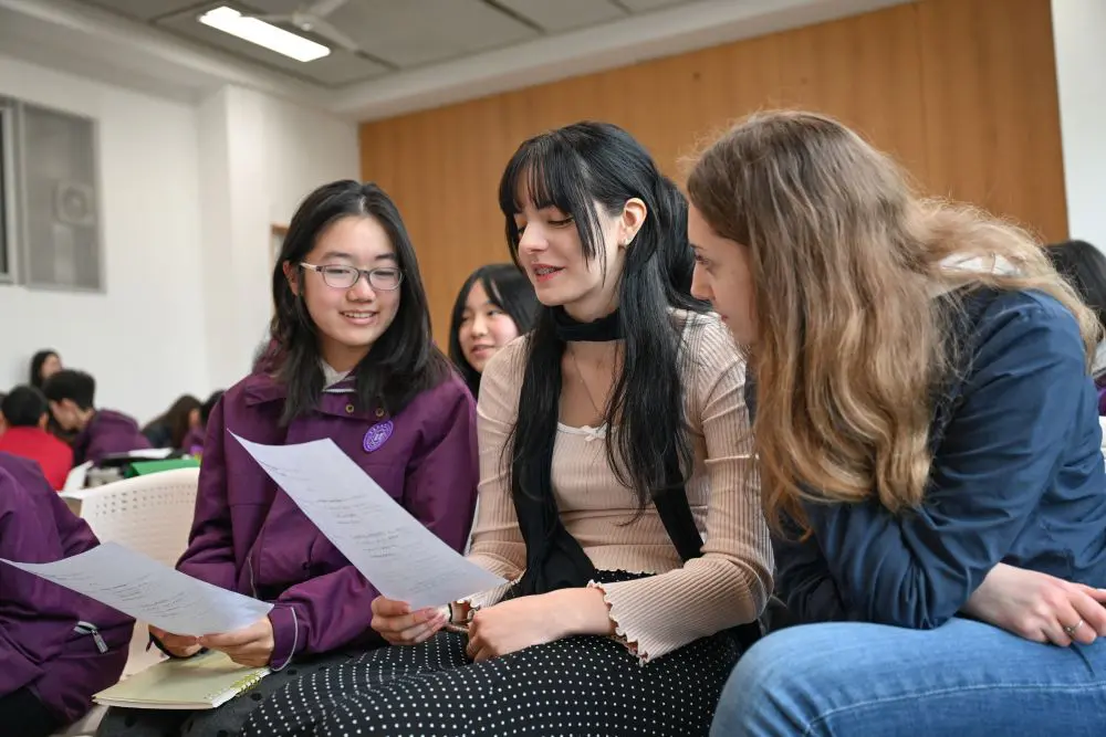 Cina, studenti italiani a Chongqing con un programma di scambio culturale