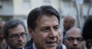 Iran, Conte “Ue condanni le azioni di Trump e l’Italia tassi gli extraprofitti”