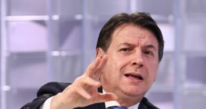 Conte “Dal governo decreti ridicoli su sicurezza, mancano 25 mila agenti”