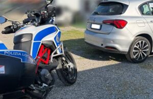 Nono si ferma all’alt della Polizia locale: automobilista denunciato a Bologna