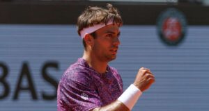 Cobolli ai quarti del Roland Garros, Svajda ko in quattro set