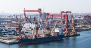 Cina, l’industria cantieristica accelera la transizione ecologica